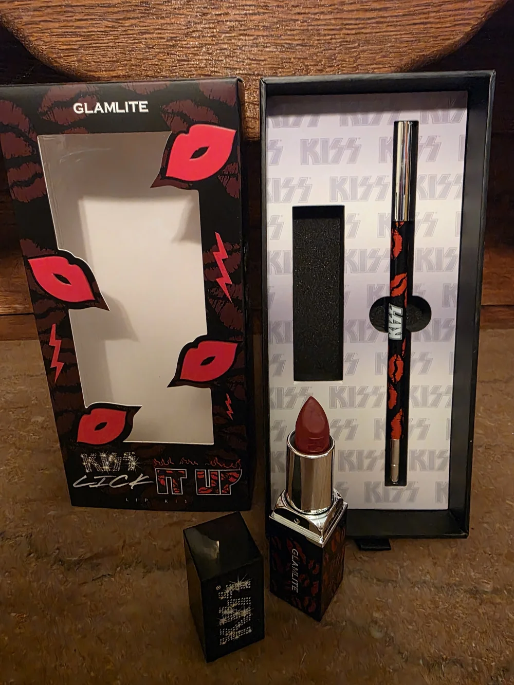 Deep Red Lipstick & Lip Liner Set